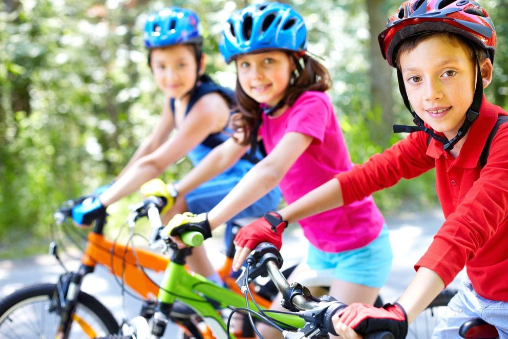 10 Ways to Keep Your Kids Safe on the Road