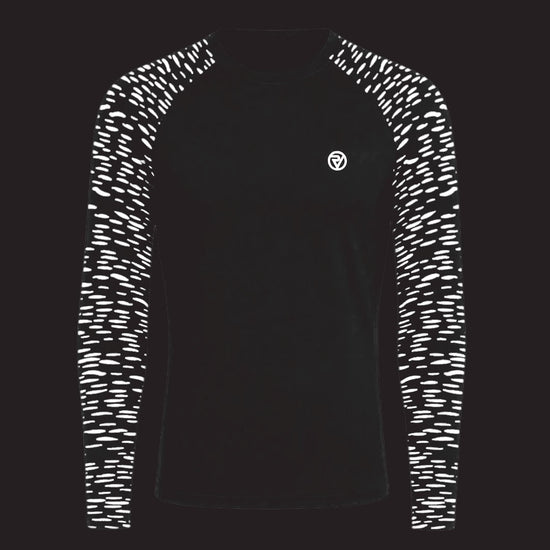 Reflective Men's Long Sleeve Training Top — night mode