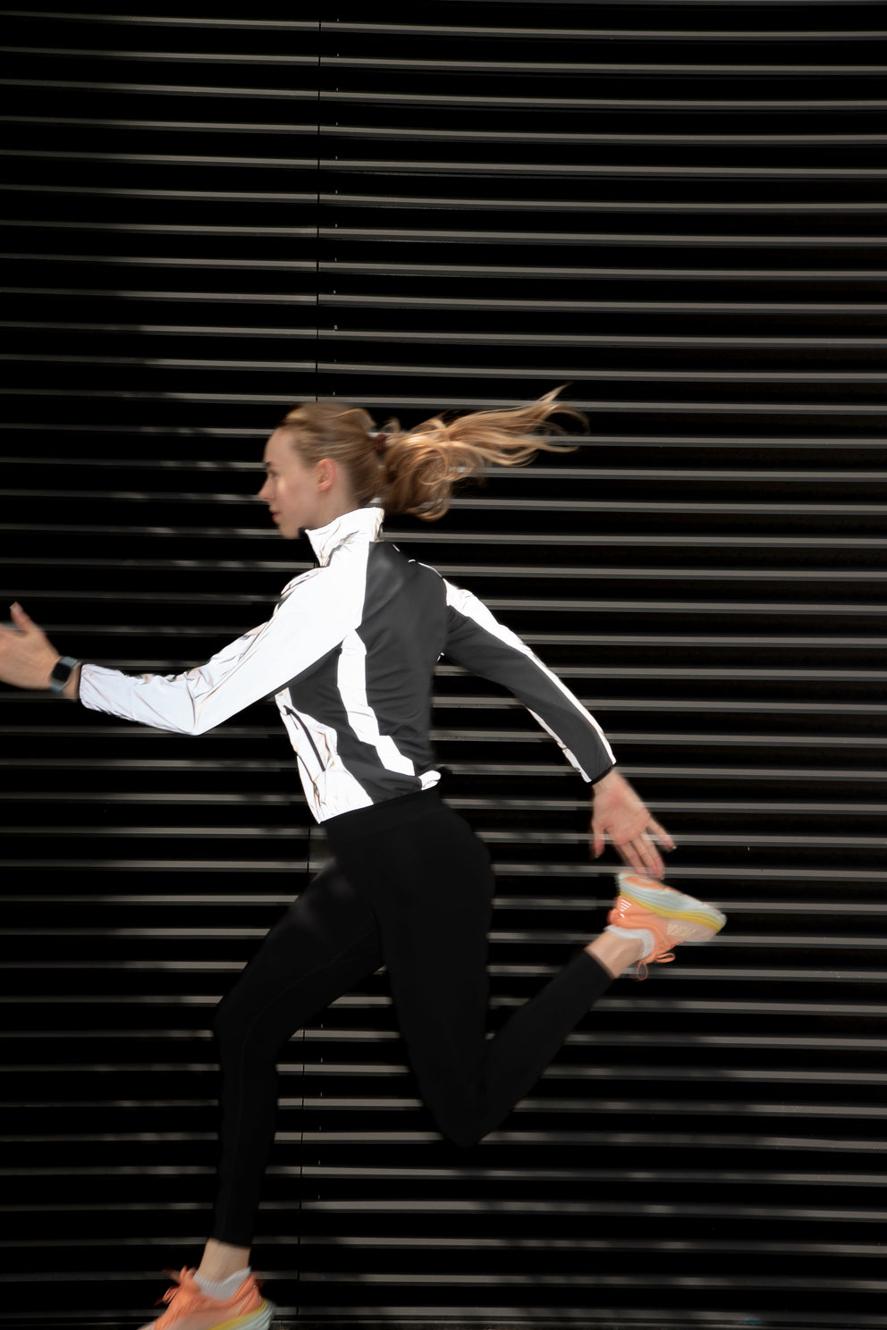 Upgraded REFLECT360 Running Jacket – Run Further, Shine Brighter