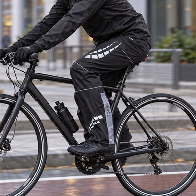 lifestyle men's waterproof cycling trousers reflective during day