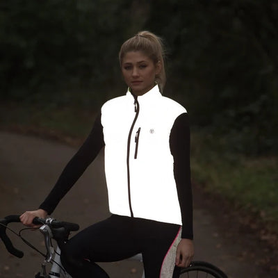 listing-lifestyle Women's Reflective Reversible Cycling Gilet lifestyle lights on