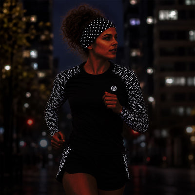 lifestyle Reflective Polka Dot Running Headband black at night in city