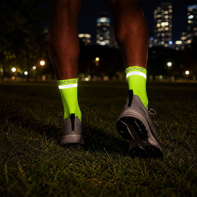 listing-lifestyle reflective running sock yellow at night