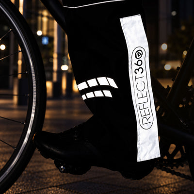 lifestyle Proviz waterproof reflective cycling trousers night close up reflectivity front